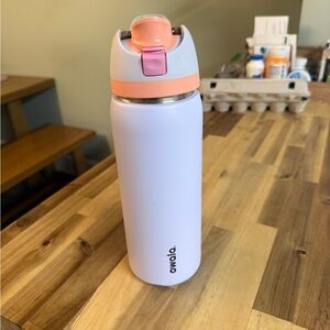 Owala free sip water bottle